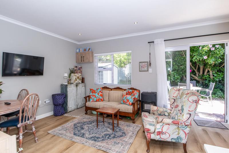 To Let 1 Bedroom Property for Rent in Meadowridge Western Cape
